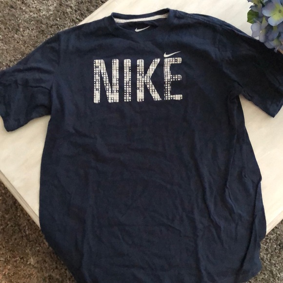 Nike youth XL T-shirt - Picture 1 of 1